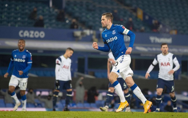 脱颖而出 脱颖而出